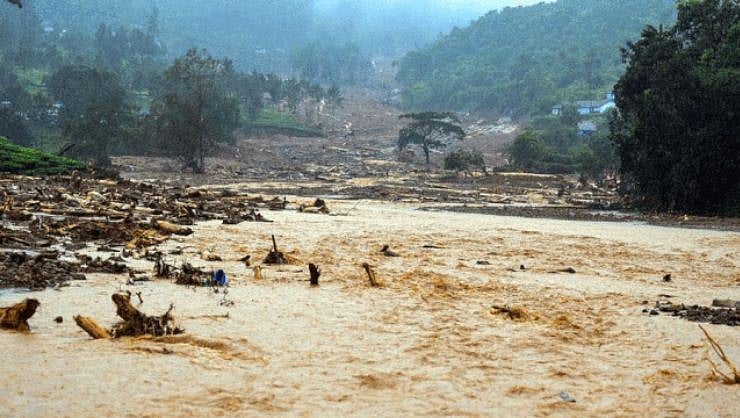 بارش سے 5 ریاستوں میں لوگوں کی زندگی محال، راہل گاندھی کا وائناڈ دورہ 11 اگست کو