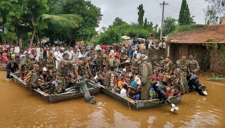 بارش سے 5 ریاستوں میں لوگوں کی زندگی محال، راہل گاندھی کا وائناڈ دورہ 11 اگست کو