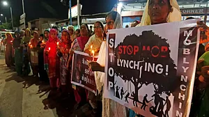 بنگلہ دیش: محمد یونس کی عبوری حکومت میں ’ماب لنچنگ‘ کے معاملے بے تحاشہ بڑھے، شیخ حسینہ کے حامیوں کو بنایا جا رہا نشانہ