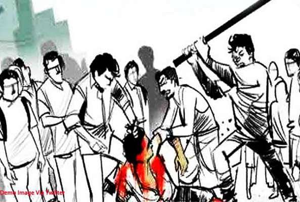 گجرات میں بھی موب لنچنگ، چوری کے شبہ میں ایک شخص کا پیٹ پیٹ کر قتل