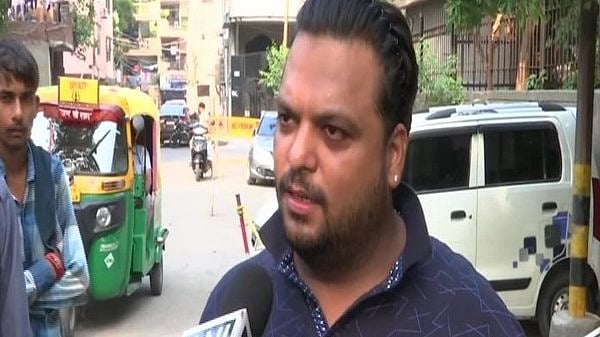 دہلی رہائشی دنیش مدان جس کا گڑگاؤں میں 23 ہزار کا چلان کٹا