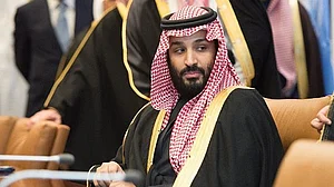 دنیا ایران کو روکنے کے لئے ٹھوس اور مستحکم اقدامات کرے: محمد بن سلمان