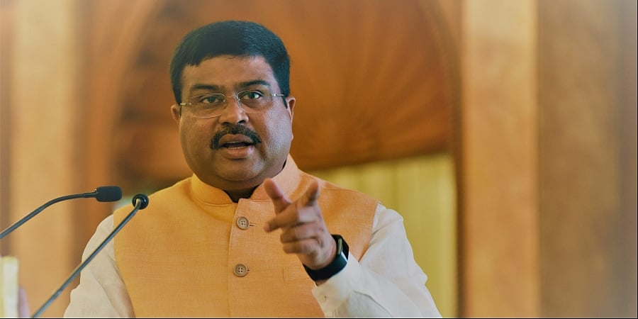 نیٹ پرچہ لیک معاملہ میں حکومت نے اعلی سطحی کمیٹی تشکیل دی، دو مہینے میں پیش کرے گی رپورٹ
