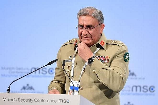 پاکستان کشمیریوں کو تنہا نہیں چھوڑے گا: باجوہ