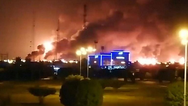 سعودی عرب پر ڈرون  حملوں کے بعد تیل کی عالمی قیمت میں اضافہ 