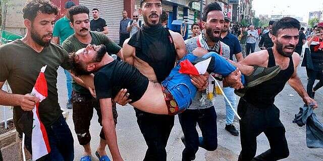عراق کے  کئی  شہروں میں پھیل گئے  پُر تشدد مظاہرے،ہلاکتوں کی تعداد سات ہوگئی