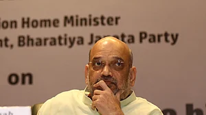 کشمیر اگلے 10 سالوں میں ترقی یافتہ ریاست ہوگی، امت شاہ کا دعویٰ