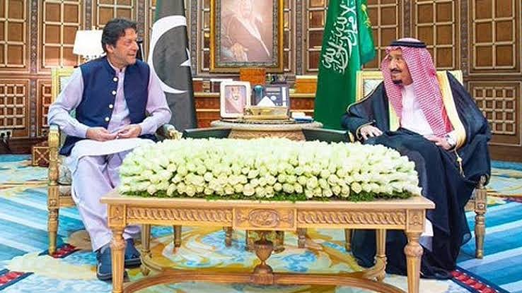 خلیج کے علاقے میں فوجی تصادم سے بچا جانا چاہیے:  عمران خان