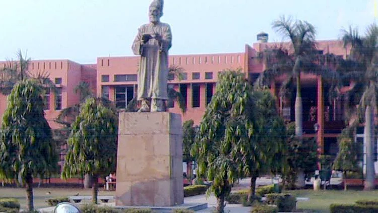 سوشل میڈیا