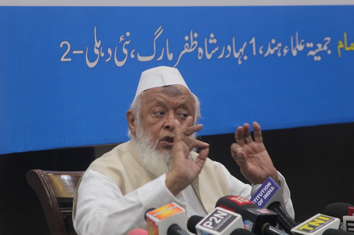 سنی وقف بورڈ کو مسجد کے لئے ’5 ایکڑ زمین‘ قبول نہیں کرنی چاہیے: ارشد مدنی