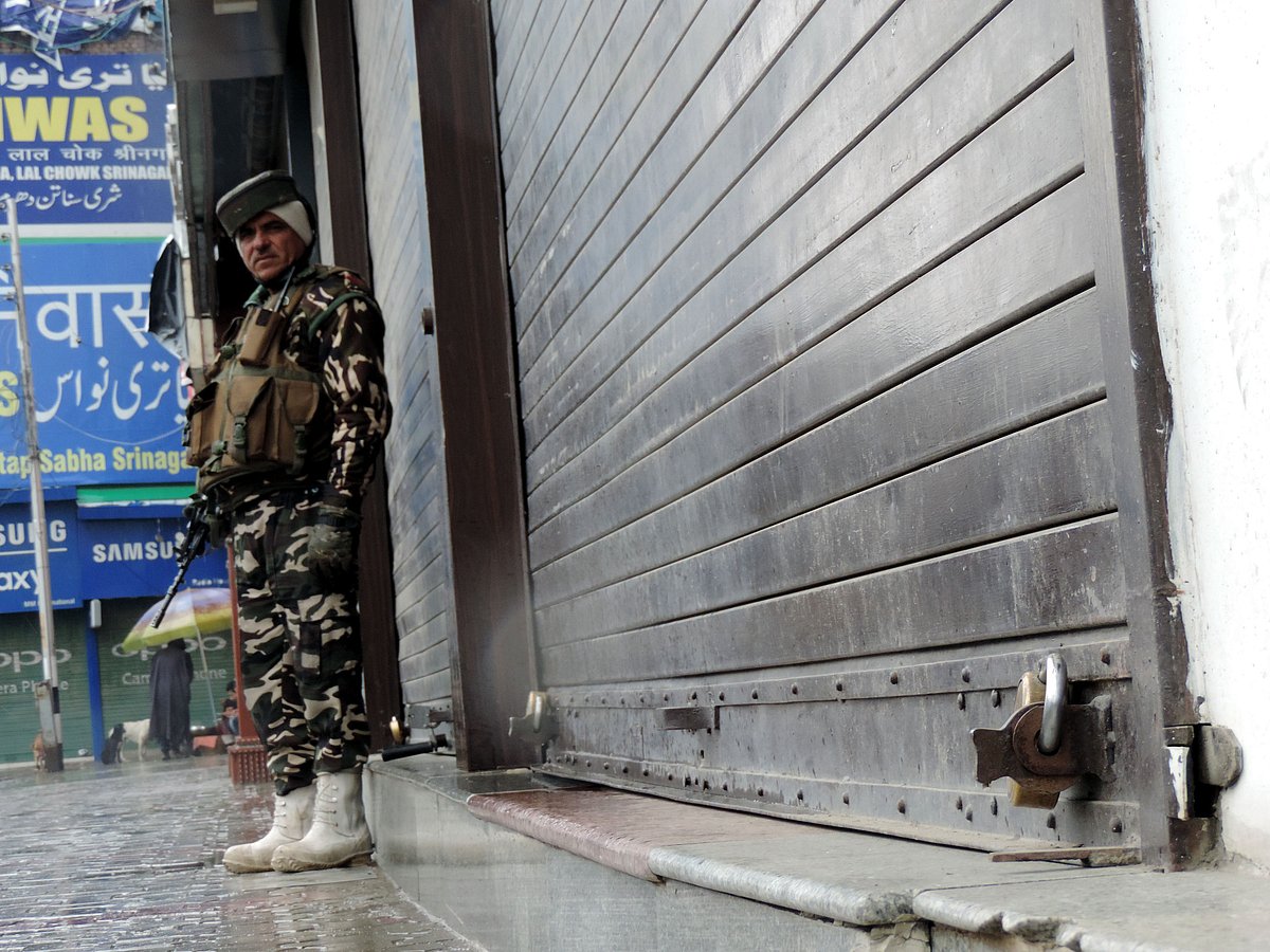 کشمیر میں اضطرابی صورتحال کا 111 واں دن، صورتحال جوں کی توں