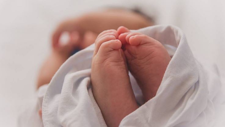 خاتون نے ’حاملہ بچی‘ کو دیا جنم، پیدائش کے 24 گھنٹے کے اندر کرنا پڑا آپریشن
