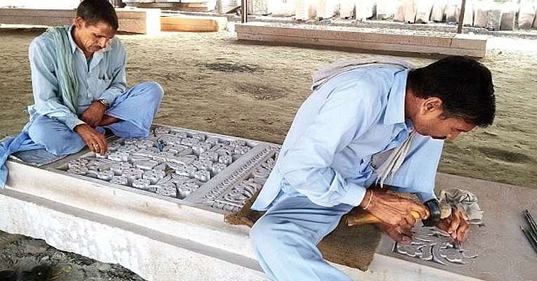 قبر پر رام مندر تعمیر کرنا ’سناتن دھرم‘ کے خلاف، ایودھیا کے مسلمانوں نے ٹرسٹ کو لکھا خط