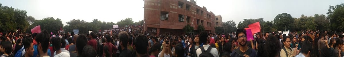 جے این یو: طلبا اور انتظامیہ کے درمیان کشیدگی میں اضافہ، سی آر پی ایف تعینات
