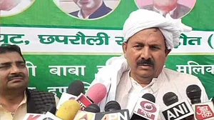 ’لاکھوں کا خرچ کر بیٹی کو پڑھاتے ہیں تو مرضی بھی ماں-باپ کی ہی چلے گی‘
