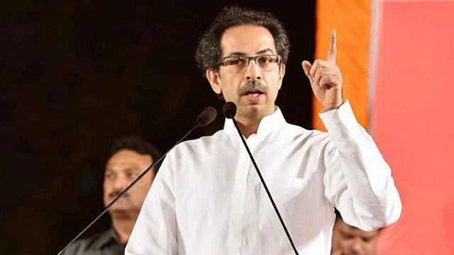 ’صدر راج‘ نافذ کرنے کی دھمکی پر شیوسینا چراغ پا، بی جے پی کو لگائی پھٹکار