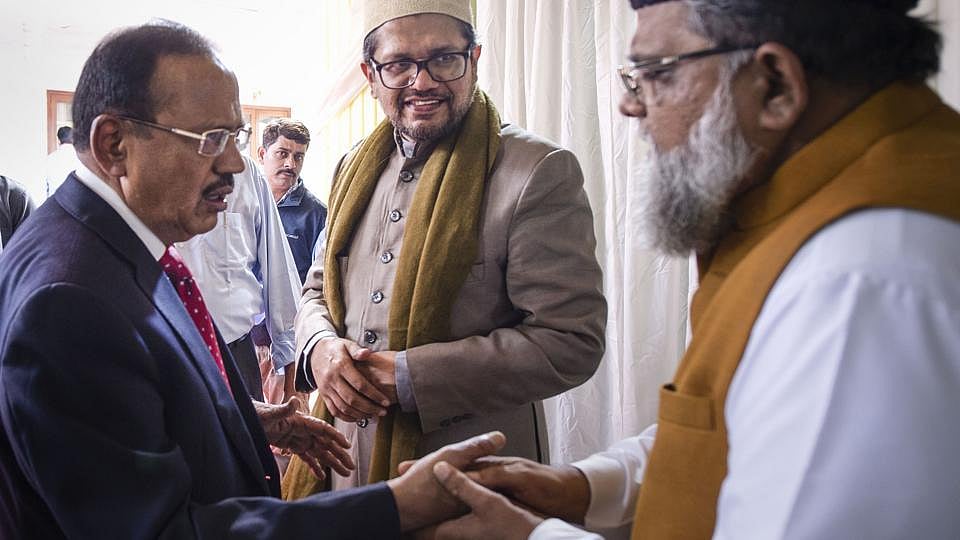 اجیت ڈووال کے گھر مذہبی رہنماؤں کی میٹنگ، ایودھیا فیصلہ کا احترام کرنے کا کیا عہد