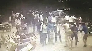تیس ہزاری میں خاتون ڈی سی پی کی ’لنچنگ‘ کی کوشش ہوئی تھی، جانچ رپورٹ میں انکشاف