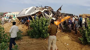راجستھان کے بیکانیر میں شدید سڑک حادثہ، 10 افراد ہلاک، 20 سے زیادہ افراد زخمی