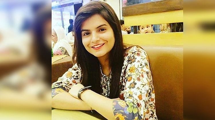 پاکستان: قتل سے پہلے طالبہ نمرتا کماری کی عصمت دری کی گئی، پوسٹ مارٹم رپورٹ میں انکشاف