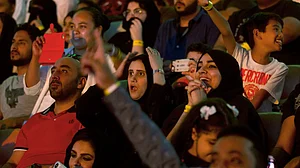 سعودی عرب کی تاریخ میں خواتین ریسلنگ کا پہلا مقابلہ