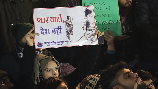 تصویر سوشل میڈیا