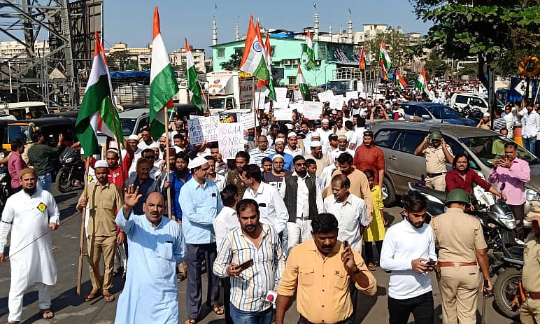 ممبئی: غیر سرکاری تنظیموں کی جانب سے سی اے اے کے خلاف پُر امن مظاہرہ