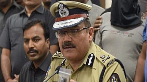 حیدر آباد: سیکورٹی دینے کی جگہ پولس نے خواتین کے لیے ہی جاری کر دی ایڈوائزری