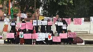 اے ایم یو میں پولس کی بربریت: جانچ اتراکھنڈ ہائی کورٹ کے سابق چیف جسٹس کے حوالہ