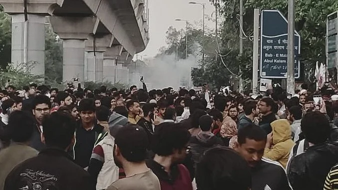سوشل میڈیا&nbsp;