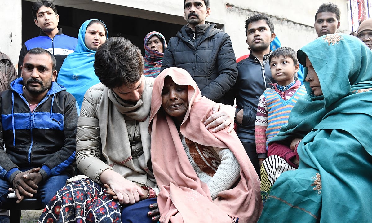 پرینکا گاندھی کا اچانک بجنور  دورہ، احتجاج میں ہلاک افراد کے اہل خانہ سے ملاقات