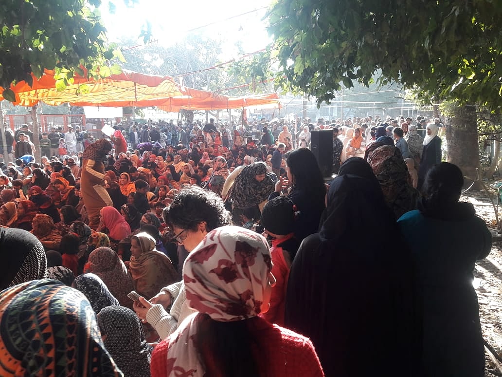 دہلی: حوض رانی کا گاندھی پارک بھی بنا ’شاہین باغ‘، سی اے اے کی مخالفت میں خواتین سراپا احتجاج