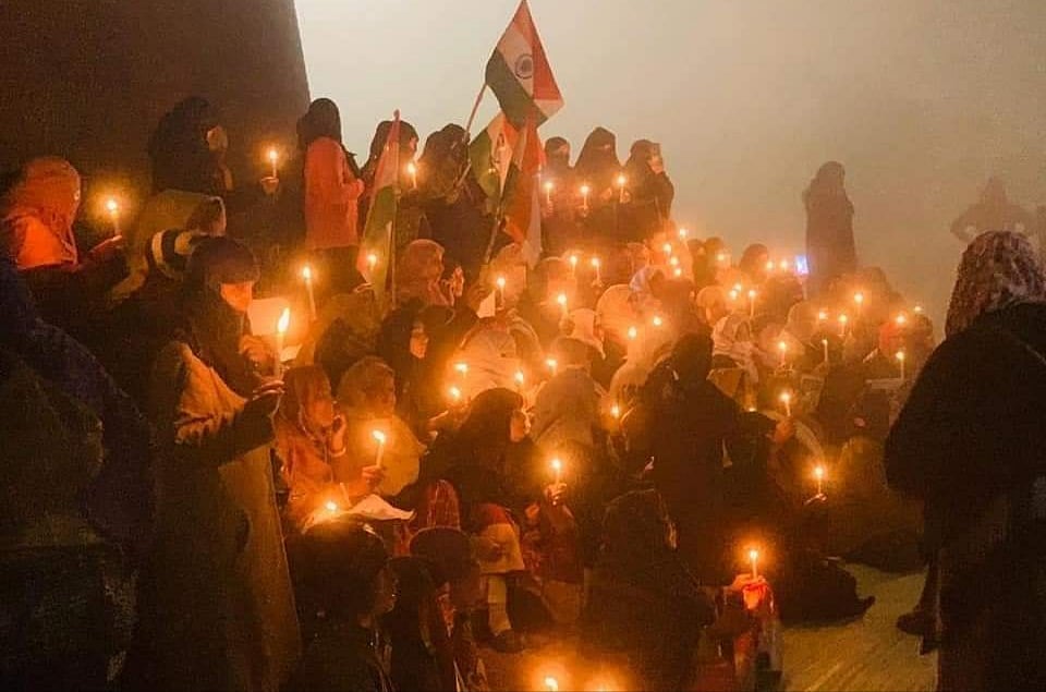 لکھنؤ: ’حکومت انسانیت سے ’کھلواڑ‘ کر رہی ہے، اسے محبت سے نفرت ہے‘