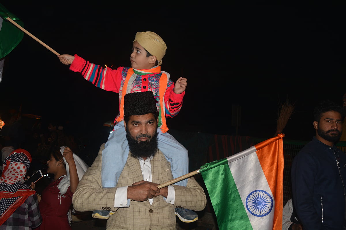 شاہین باغ میں بھی ہیں کئی ’شاہین باغ‘