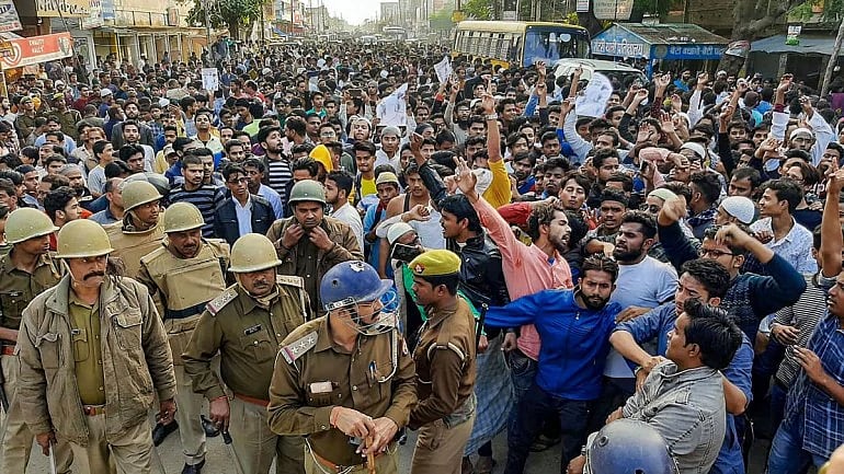 یوپی: سی اے اے مخالف مظاہرے اور سیاسی پارٹیوں کی حکمت عملی