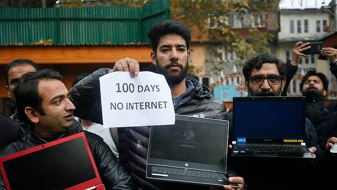 تصویر سوشل میڈیا