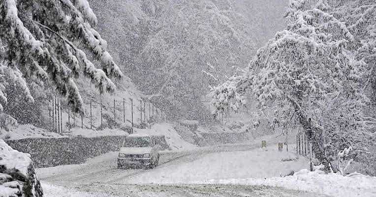 کشمیر میں برفانی تودے گرنے کے واقعات میں 5 فوجی اہلکار سمیت 10 افراد جاں بحق