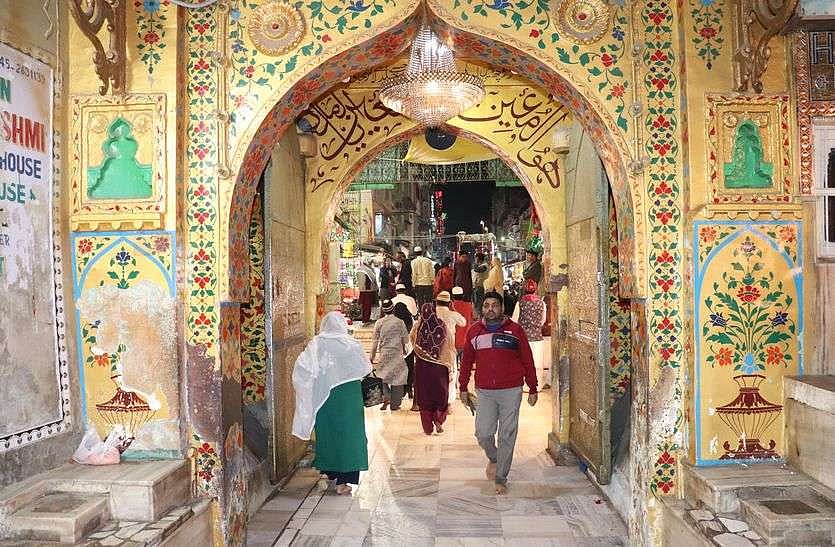 عرس سے قبل اجمیر درگاہ میں ترقیاتی کام