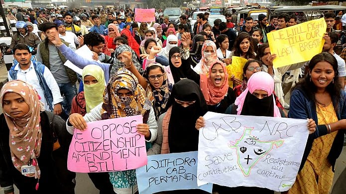 سوشل میڈیا فائل تصویر