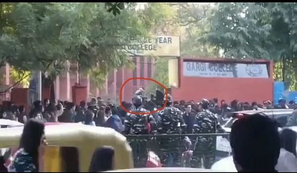 دہلی کے گارگی کالج کا معاملہ پہنچا پارلیمنٹ، طالبات کا مظاہرہ آج 