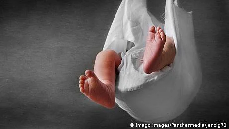 ہسپانوی جوڑے نے نومولود بیٹا دریا میں پھینک دیا، دونوں گرفتار