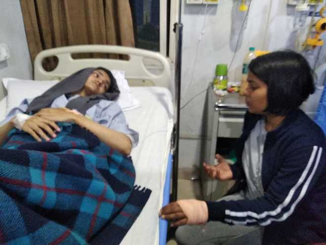 جامعہ کے زخمی طلباء و طالبات کے پولس پر سنگین الزامات