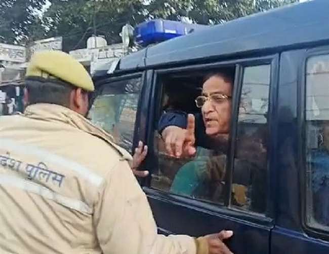 میرے ساتھ جیل میں دہشت گردوں جیسا سلوک ہو رہا: اعظم خان