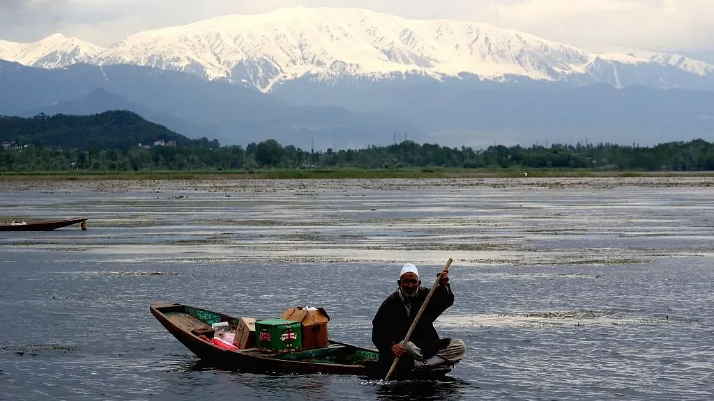 تصویر سوشل میڈیا