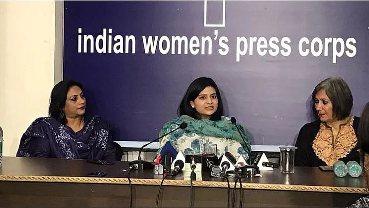 میری وفاداری ملک کی مٹی کے ساتھ ہے، اور یہ مٹی بی جے پی کی جاگیر نہیں: التجا مفتی