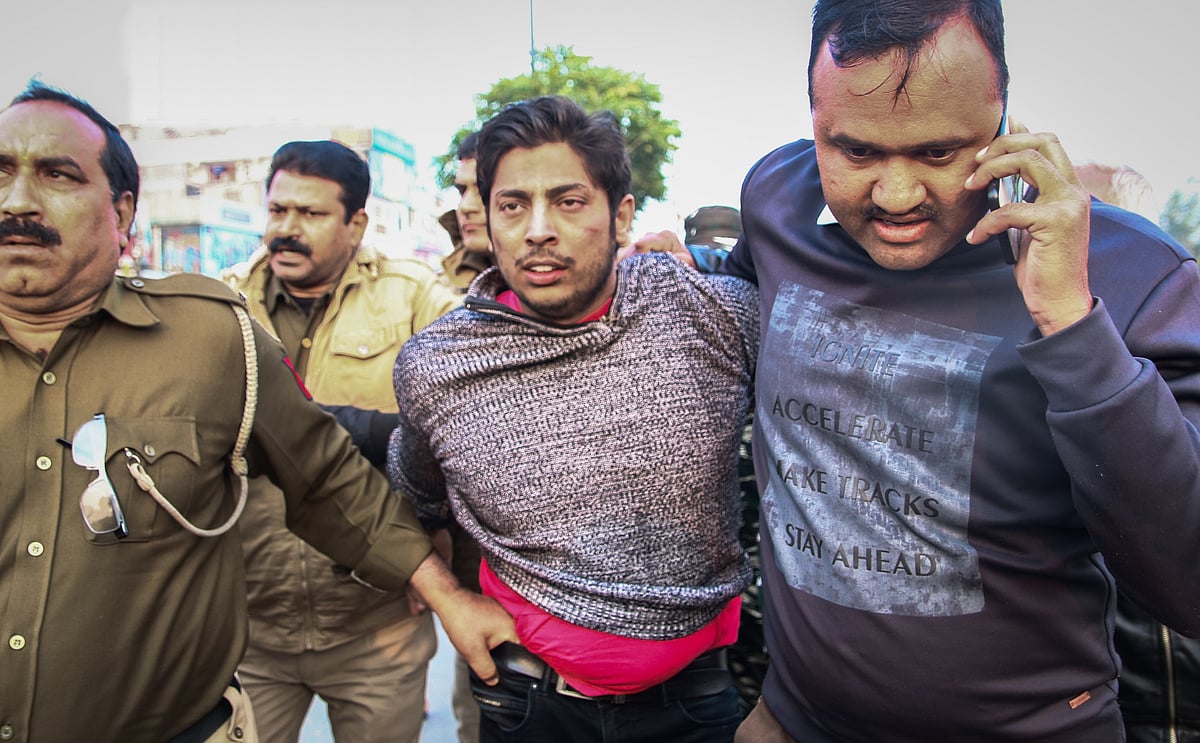 شاہین باغ: ’یہاں صرف ہندوؤں کی چلے گی‘ فائرنگ کرنے والے انتہا پسند کی دھمکی