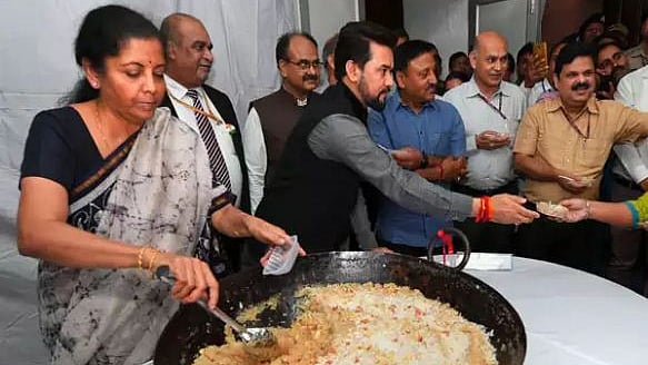 تصویر سوشل میڈیا