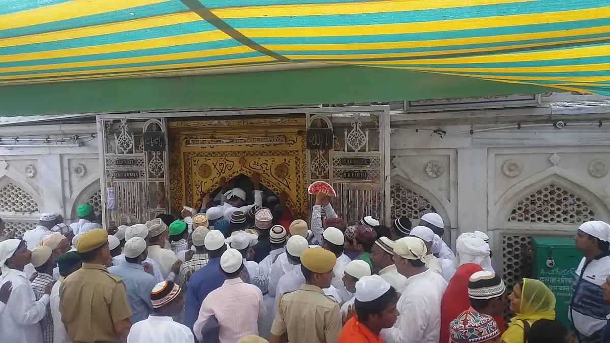 تصویر سوشل میڈیا