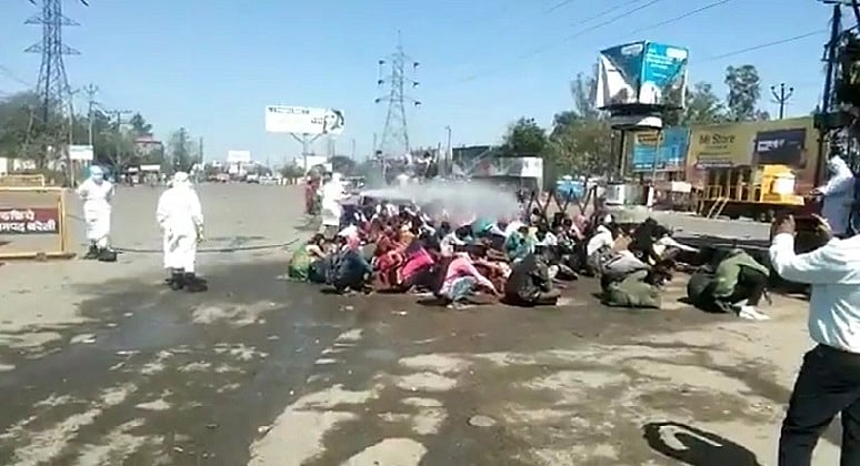 یوگی حکومت دوسرے شہروں سے گاؤں واپس لوٹے مزدوروں کی بنی دشمن... ویڈیو