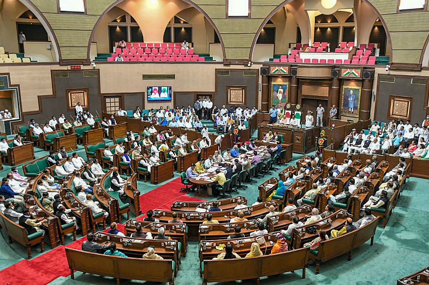 مدھیہ پردیش: باغی ارکان اسمبلی کا اسپیکر کے سامنے پیش ہونے سے انکار